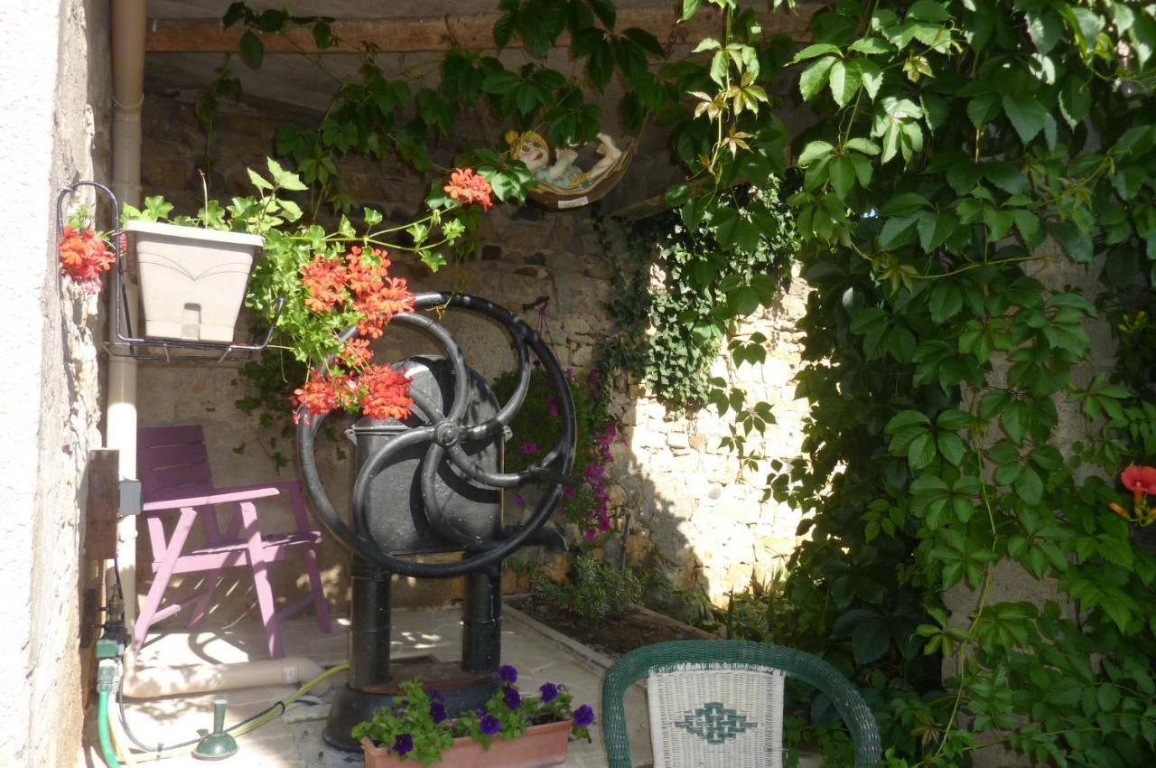 La Maison De Roussi Nonette Luaran gambar